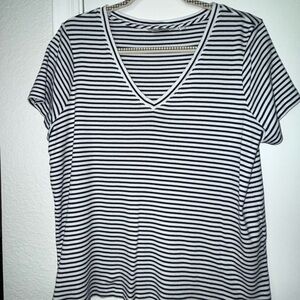 Vineyard Vines Black and White Striped V-Neck Tee